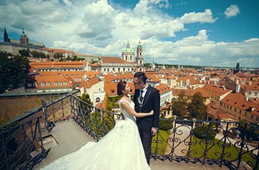 How much does Prague pre wedding shoot cost